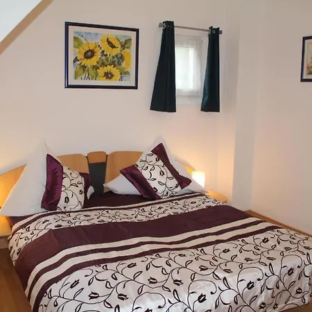 公寓 Schoene In Mit Garten By Interhome 道恩