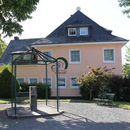 Schoene In Mit Garten By Interhome Apartamento